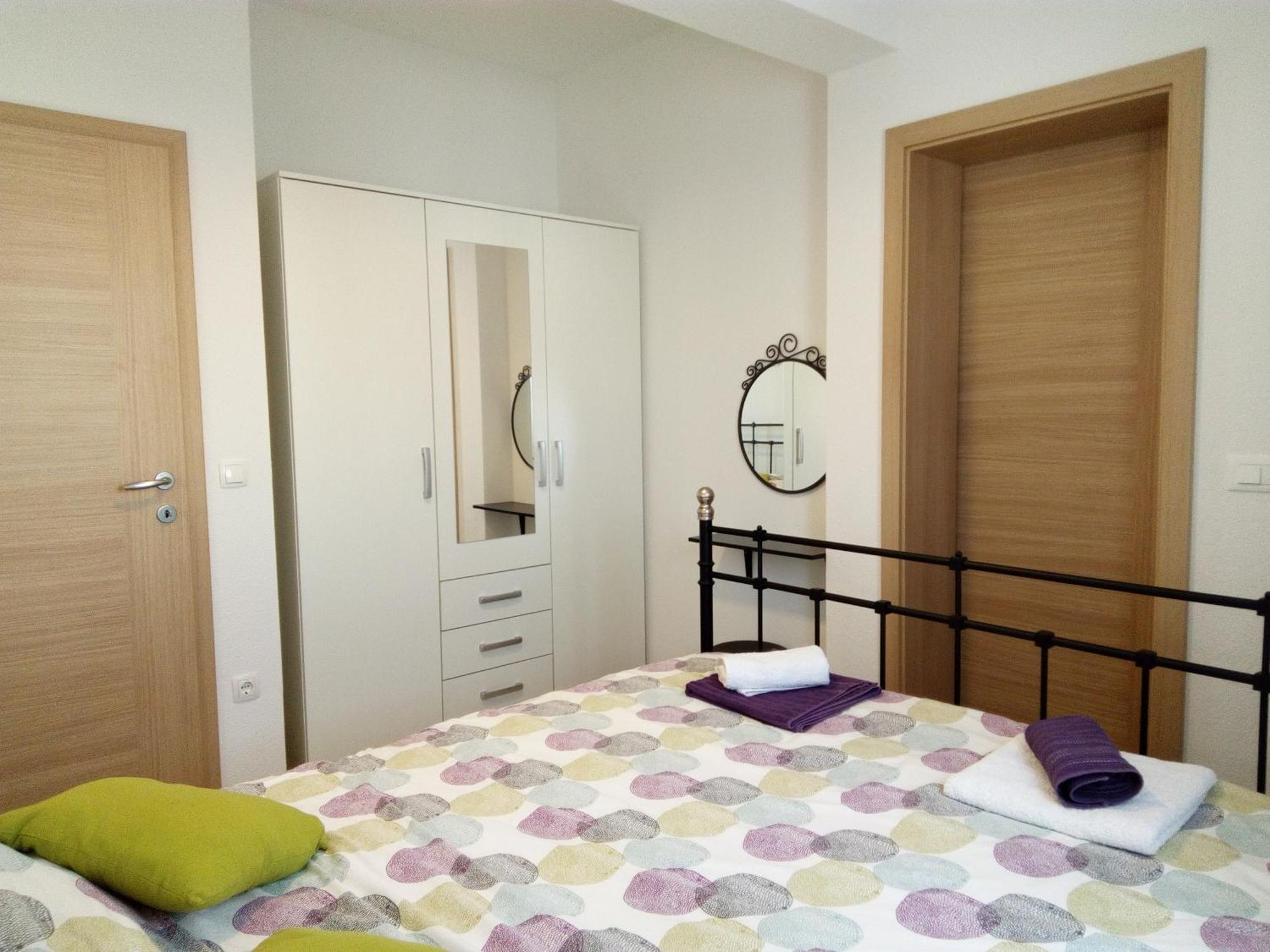 Apartments Medvid 特罗吉尔 外观 照片