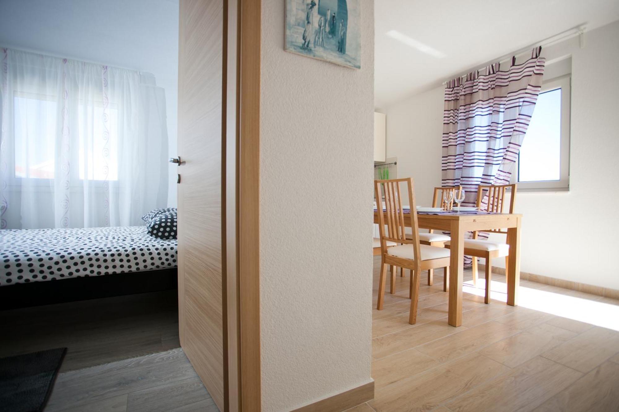Apartments Medvid 特罗吉尔 客房 照片